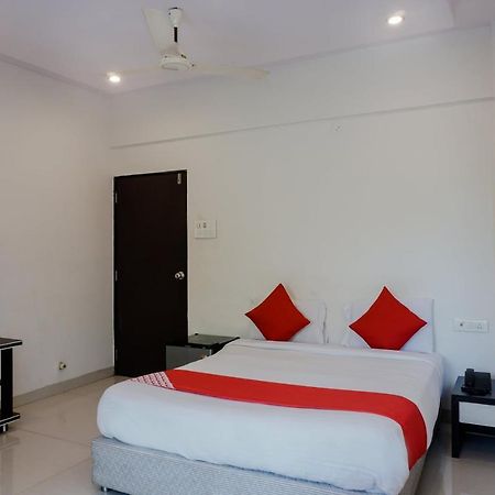 Dreams Holiday Resort Лонавала Екстериор снимка