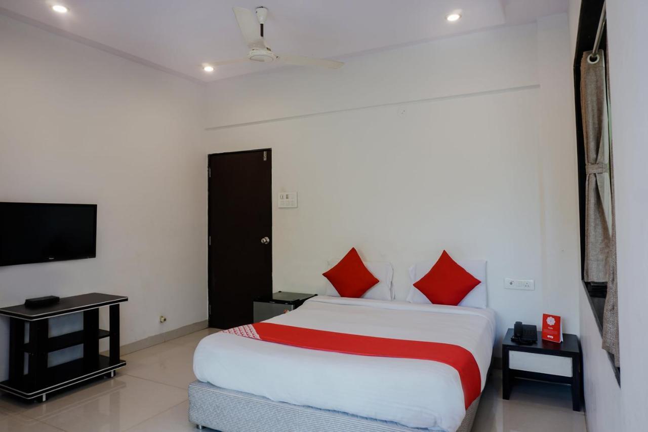 Dreams Holiday Resort Лонавала Екстериор снимка